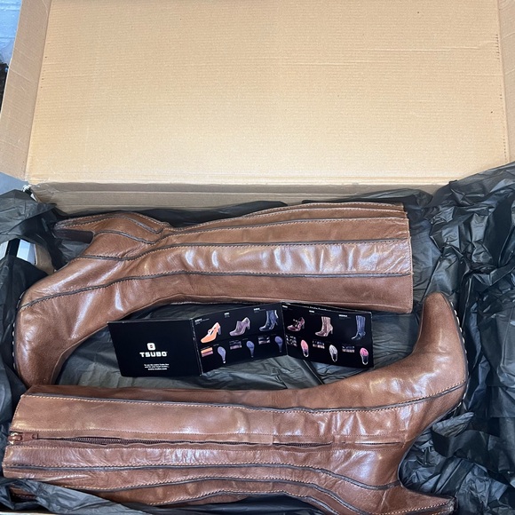 TSUBO Messala cognac brown Leather Boots size 7.5 - Picture 11 of 11